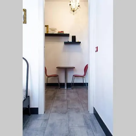 Artistic In The Center Of Apartment